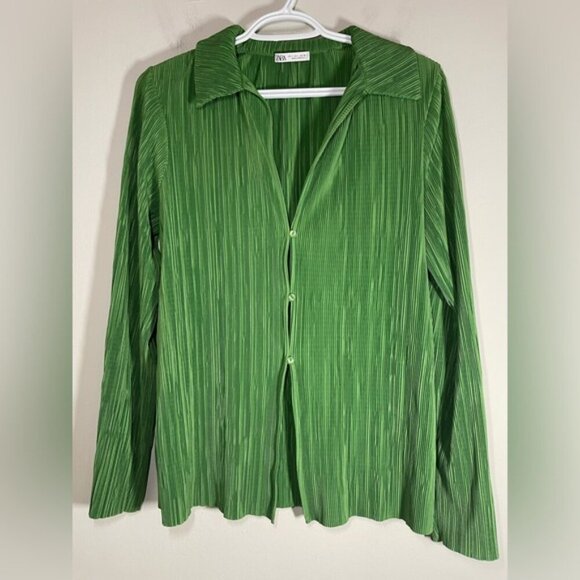 Zara Set Blogger’s Favourite Green Button Down Shirt and Pants - Picture 8 of 15